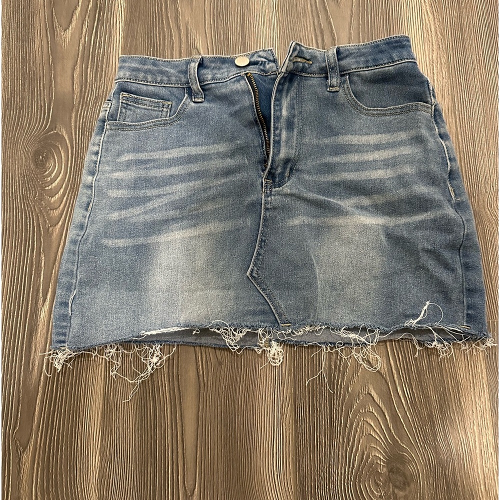 NWOT Denim mini skirt - size small